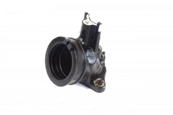 COLLETTORE ASPIRAZIONE RACCORDO CARBURATORE  PIAGGIO CARNABY-BEVERLY-X7-X8-VESPA 250-300 4 LIQUIDO INIEZIONE CODICE 875694  , NUOVO