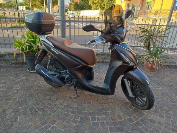 Kymco People S  150 cc colore Marrone Opaco anno immatricolazioni 2018  perfetto usato pochissimo perfetto appena 16000 Km, usato