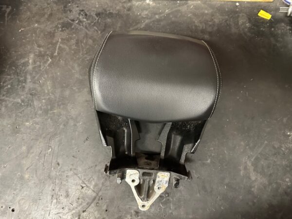 Schienalino Passeggero Poggiaschiena originale per Yamaha  X Max 400  Anno  (2013-2017) , PERFETTO  USATO